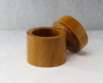 Confectionery Container | Beech | Amber Shellac Finish | 4.25"Diam.x 4.375" Height | 11 fl.oz.