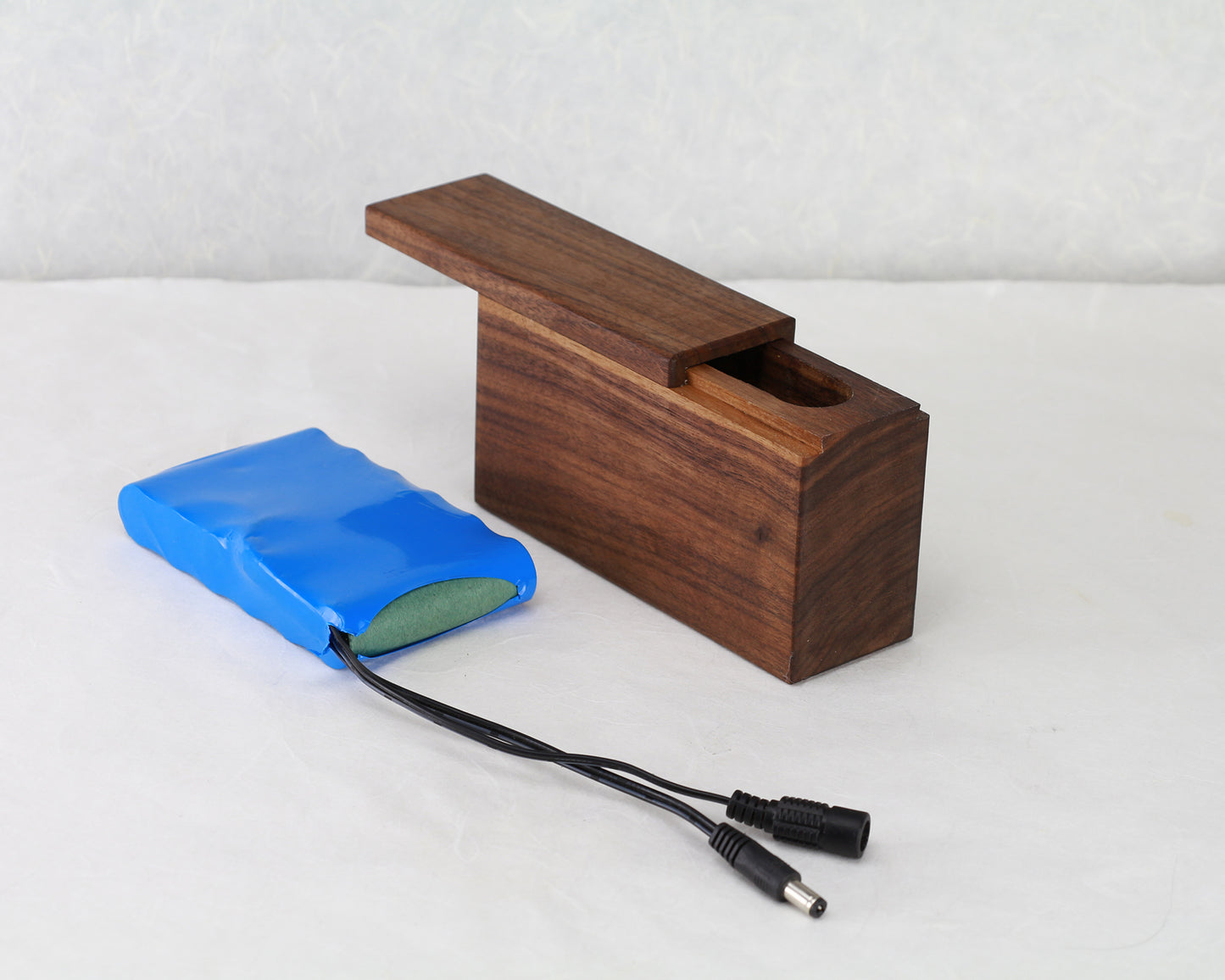 HOHOKA Lamp Power Source | DC 12V Battery Power Source | Wooden Battery Case